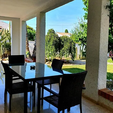 Homestay Chalet En Centro De San Juan Pueblo Alicante