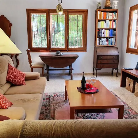 Homestay Chalet En Centro De San Juan Pueblo Alicante